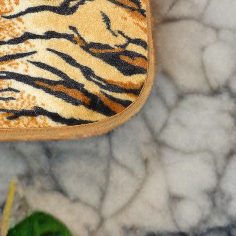 Carnation Home Fashions "Tiger" Faux Fur Bath Mat - Multi 20x31"