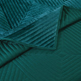 Greenland Home Fashions Barefoot Bungalow Riviera Velvet Quilt And Pillow Sham Set - Teal