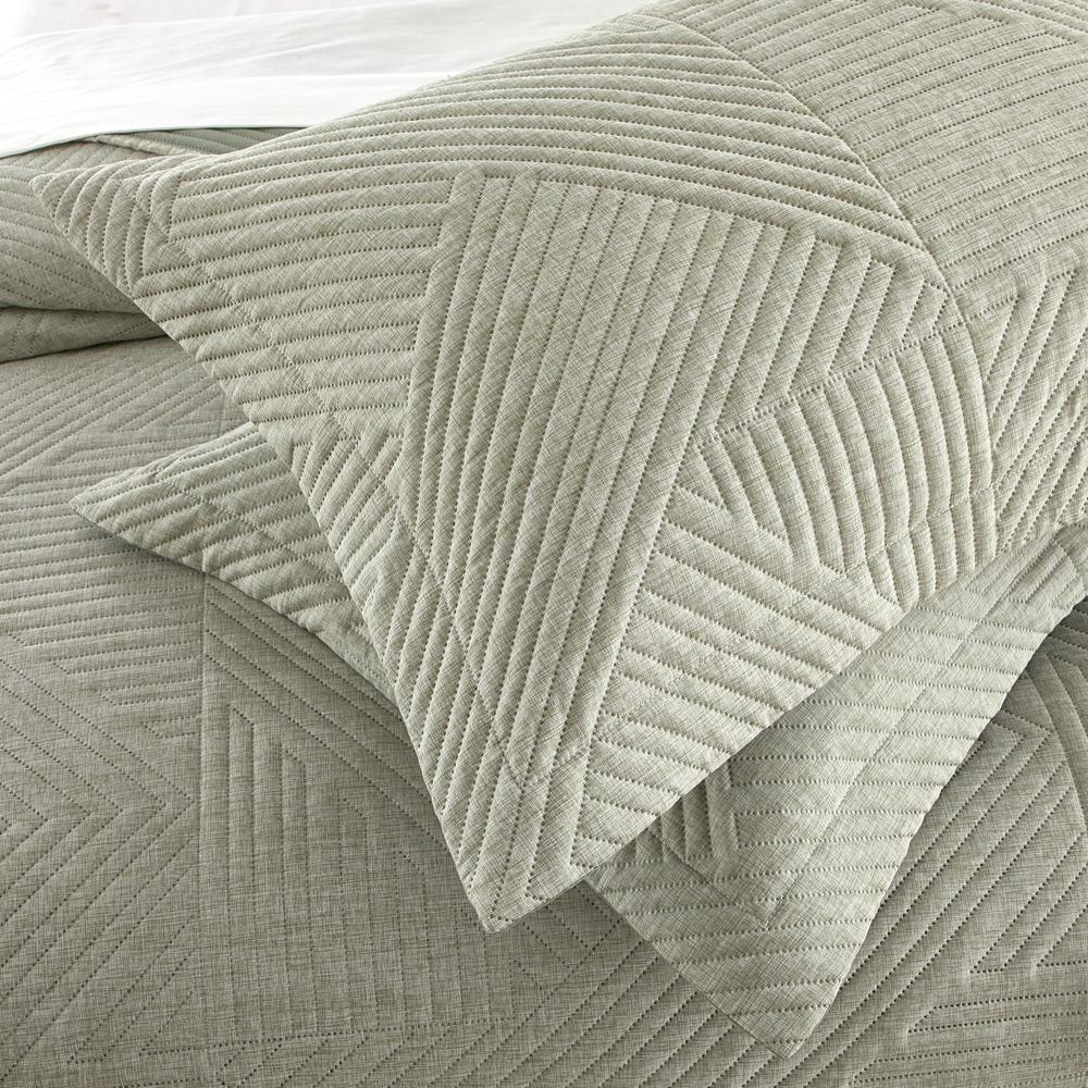 Chic Home Sianna 7 Piece Quilt Set, Contemporary Geometric Diagonal Stripe Design, Bedding Quilts Green