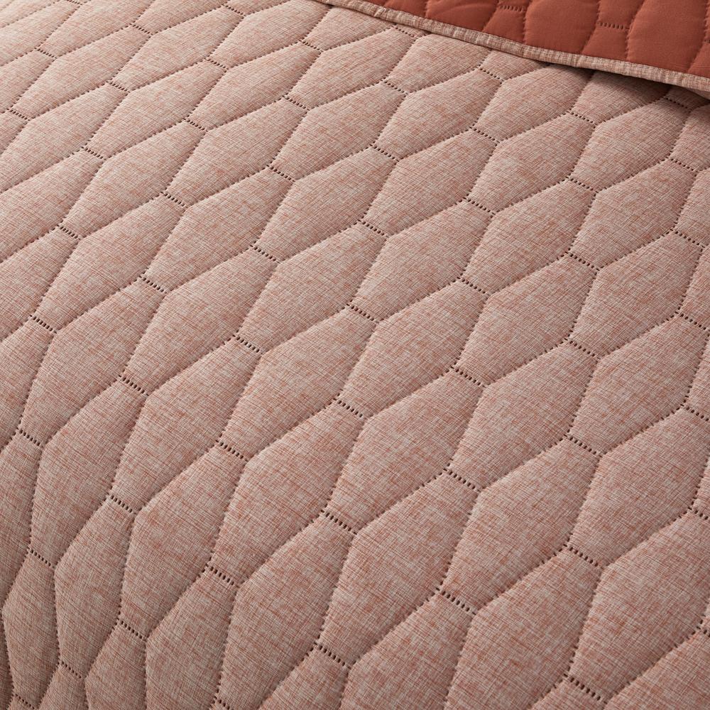 Chic Home Nyla 3 Pieces Quilt Set, Contemporary Geometric Hexagon Pattern, Bedding Quilts Brick Red