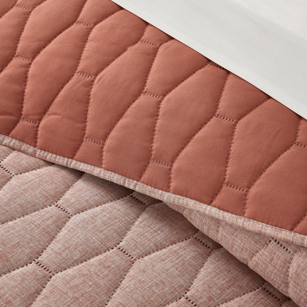 Chic Home Nyla 3 Pieces Quilt Set, Contemporary Geometric Hexagon Pattern, Bedding Quilts Brick Red