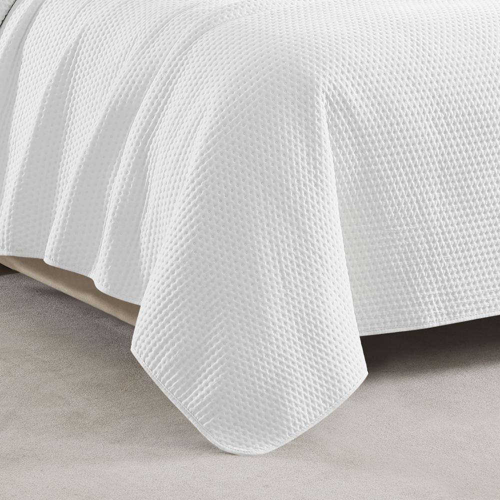 RT Designers Collection Caitlyn 3 Pieces Washed Pinsonic Lightweight Quilts Set For Bedding White