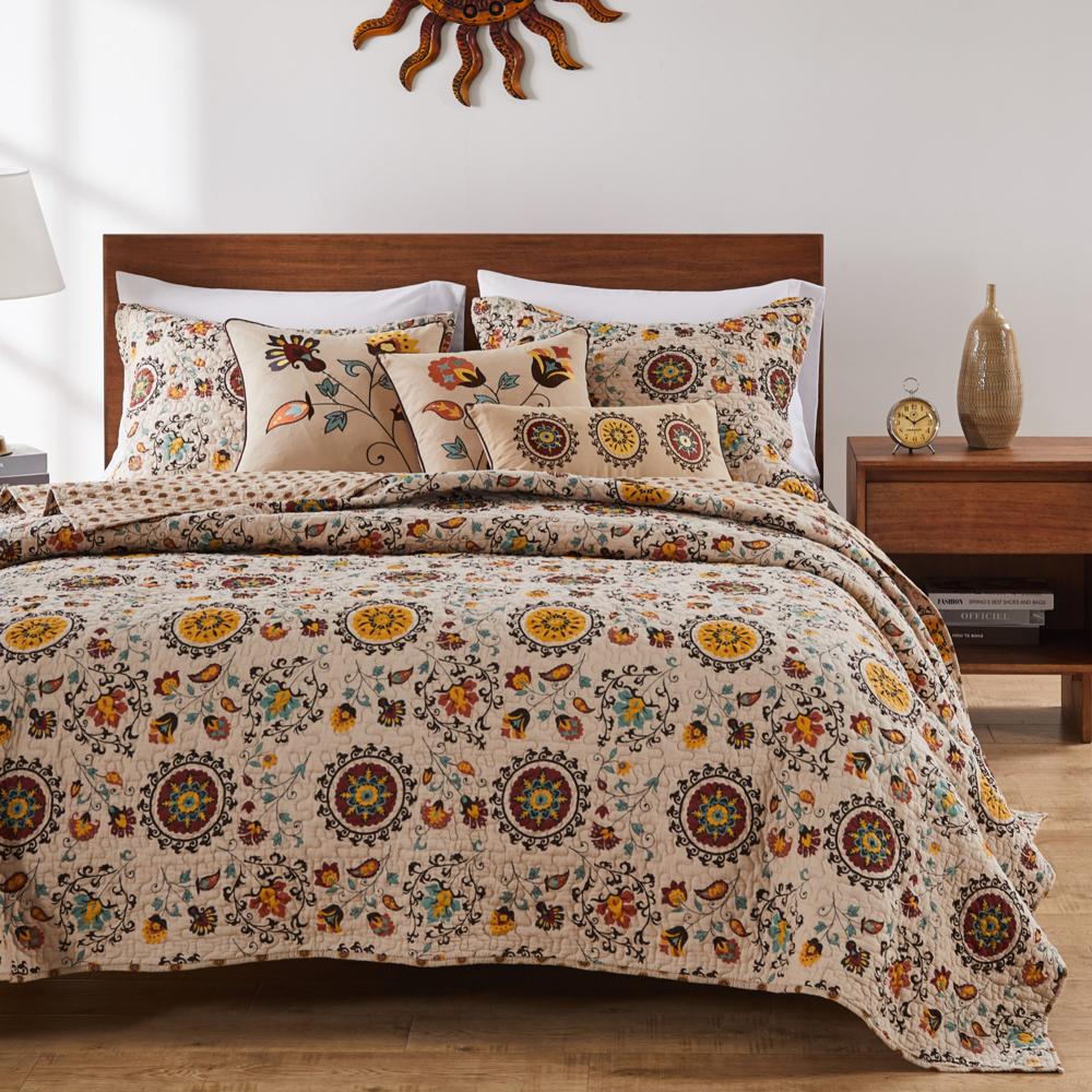 Greenland Home Fashion Andorra Quilt And Pillow Sham Set - Multi