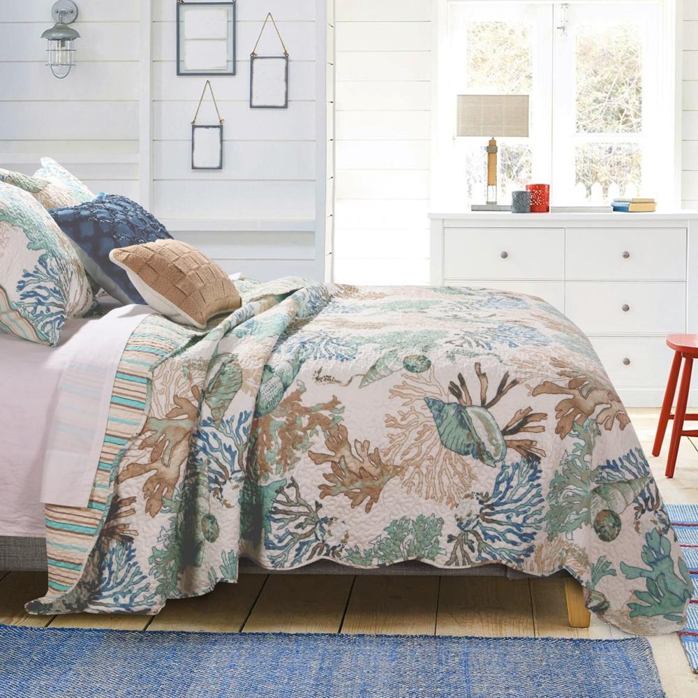 Barefoot Bungalow Atlantis Seashells Quilt And Pillow Sham Set - Jade