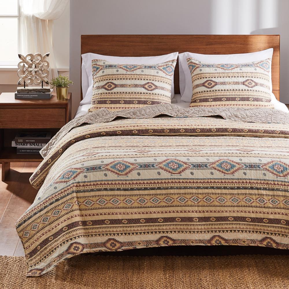 Barefoot Bungalow Phoenix Quilt And Pillow Sham Set - Tan