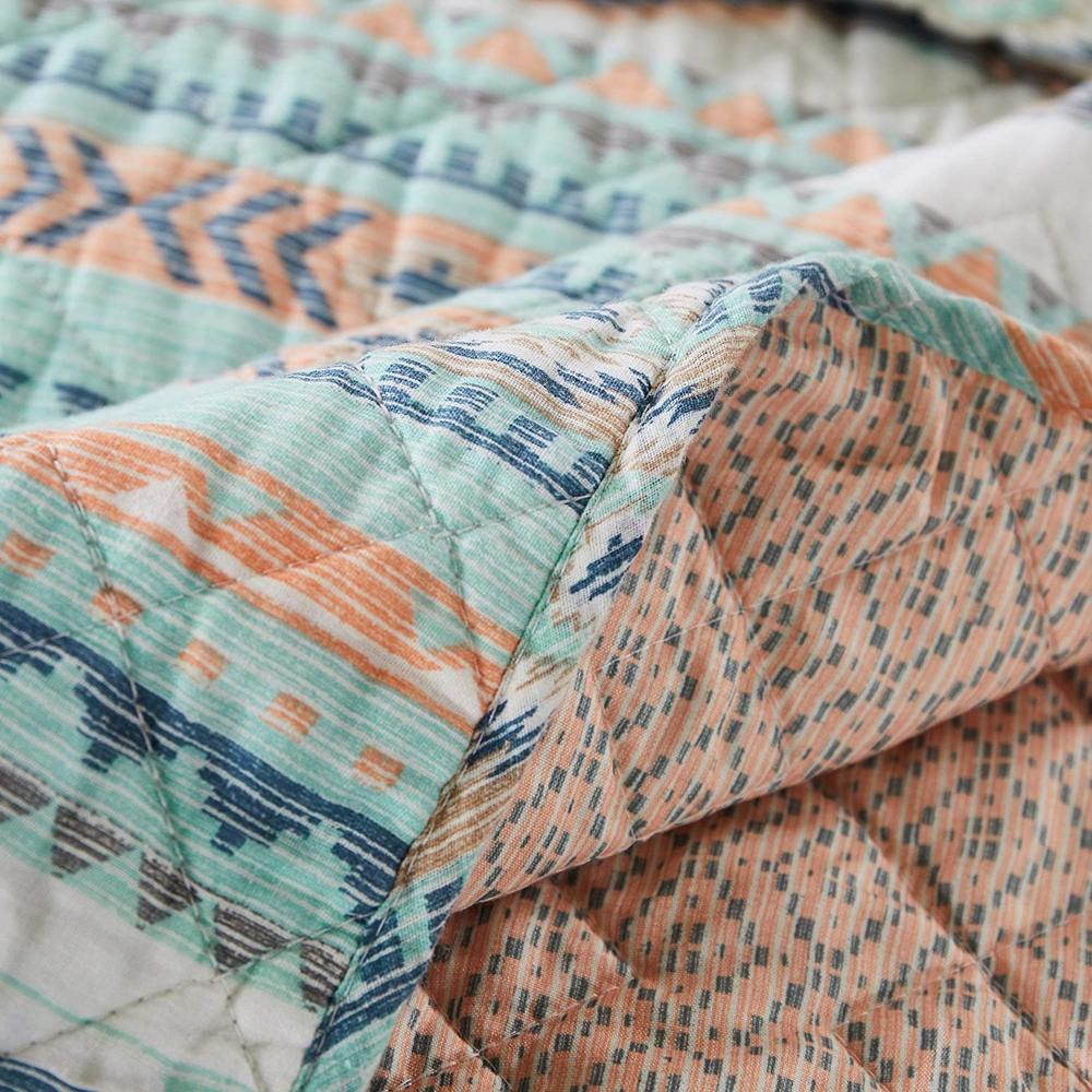 Barefoot Bungalow Phoenix Quilt and Pillow Sham Set - Turquoise