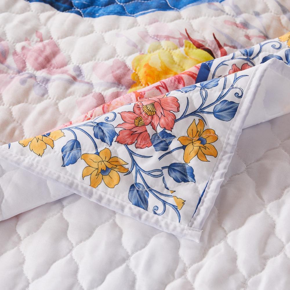 Greenland Home Huntington Oversized Peacock Garden Quilt and Pillow Sham Set - Gold