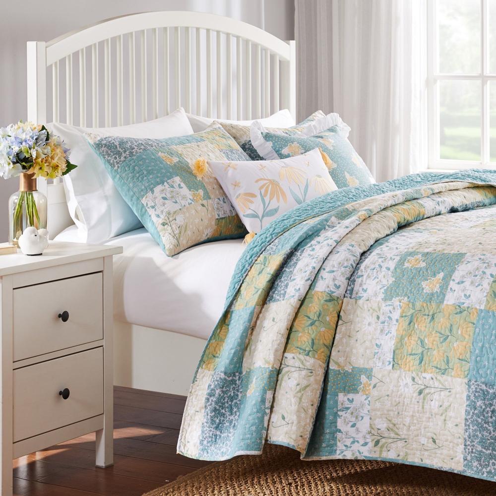 Greenland Home Fashions Evangeline Luxurious Comfortable 3 Pieces Quilt Set Mist