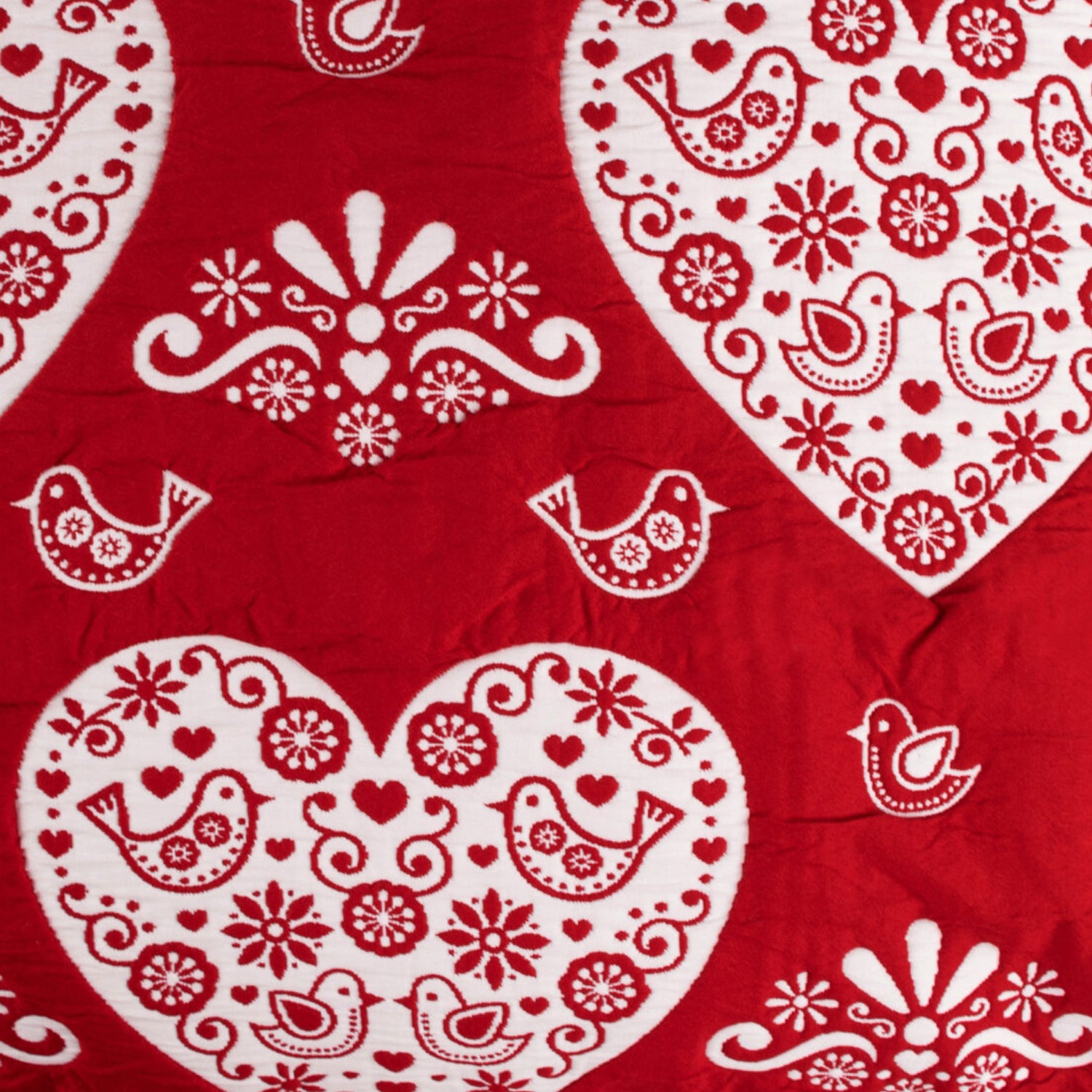 Greenland Home Fashions Lovebirds 100% Polyester Jacquard Doves and Hearts Pattern Sham Standard Red