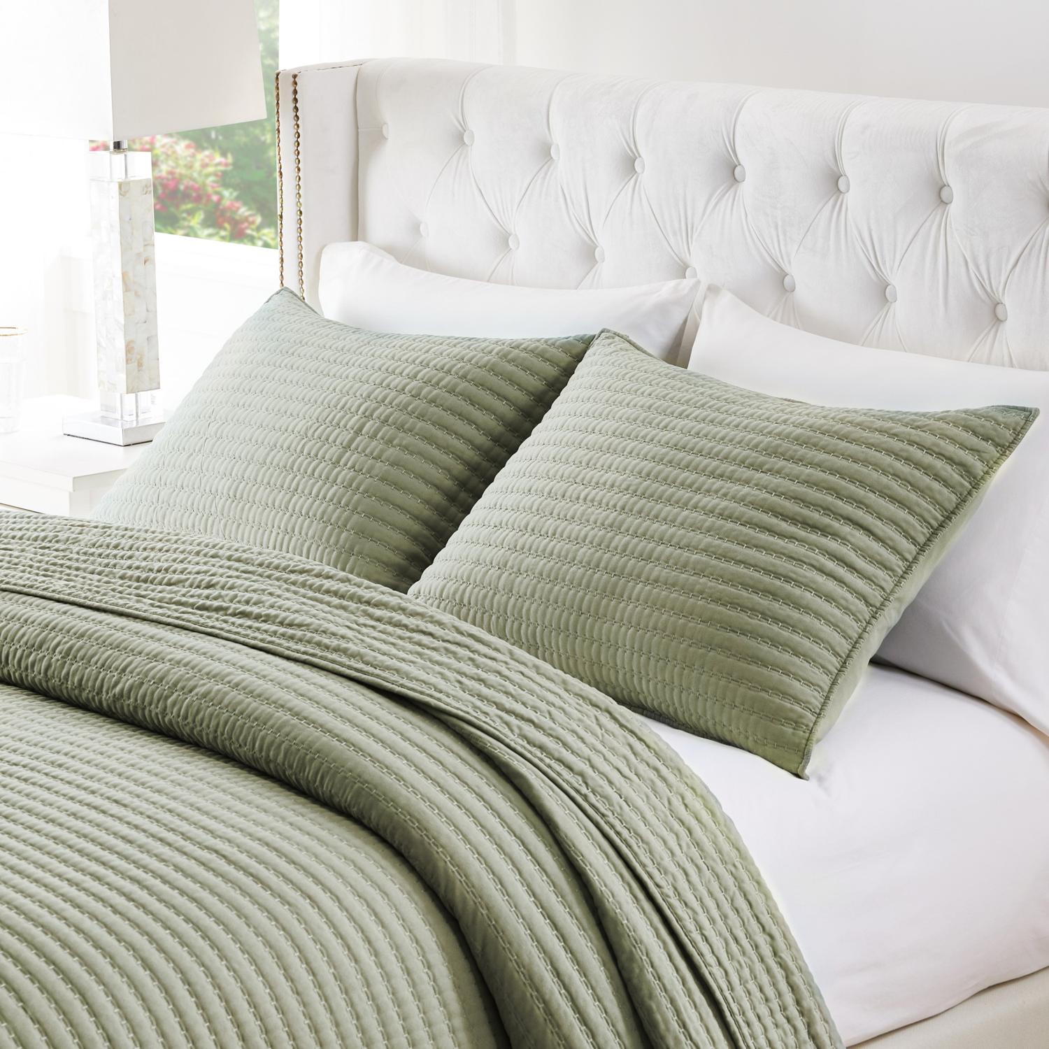 Greenland Home Fashions Vineyard Luxurious Modern Design Quilt Bedding Set Sage