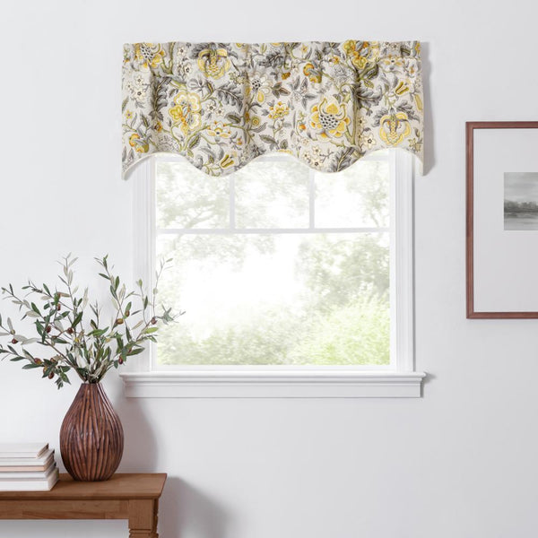 Ellis Curtain Regency Scallop Shaped 3" Rod Pocket Valances for Windows 50" x 15
