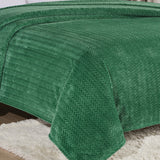 Plazatex Chevron Braided Stylish Soft Comfortable and Lightweight All Seasons Blanket Green