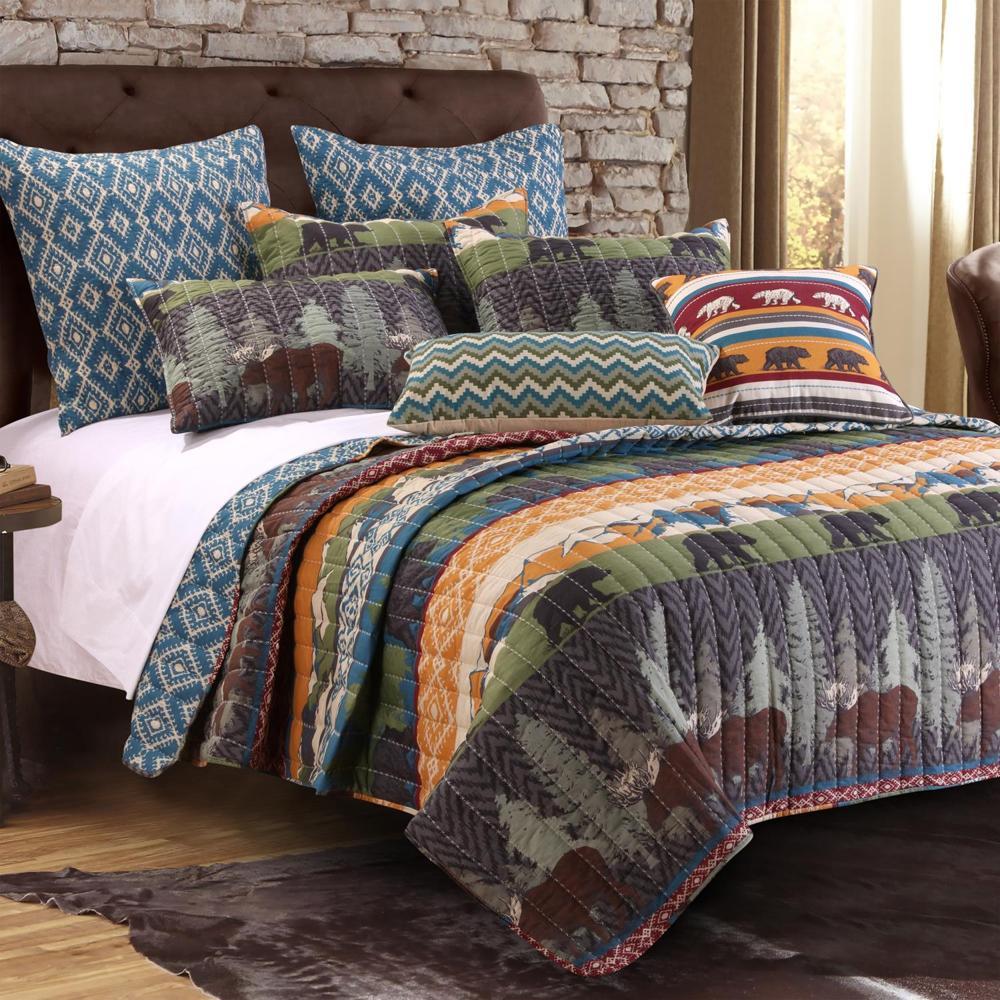 Greenland Home Fashion Black Bear Lodge Quilt Decorative Pillows and Sham Set - Multi