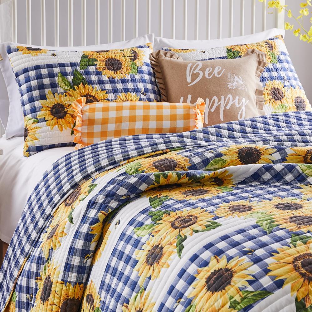 Greenland Home Fashions Barefoot Bungalow Sunflower Quilt and Pillow Sham Set - Gold