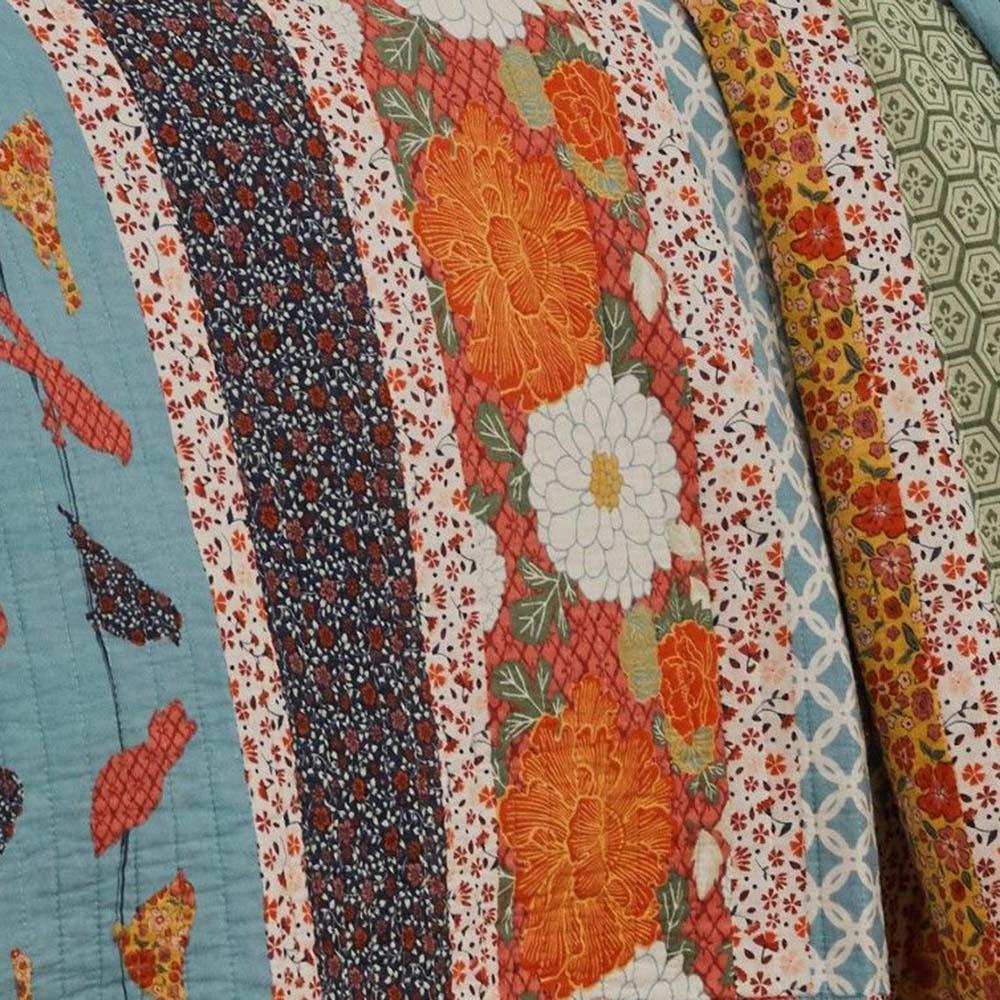 Barefoot Bungalow Carlie High Quality Dreamy Calico Patterns Quilt Set ...